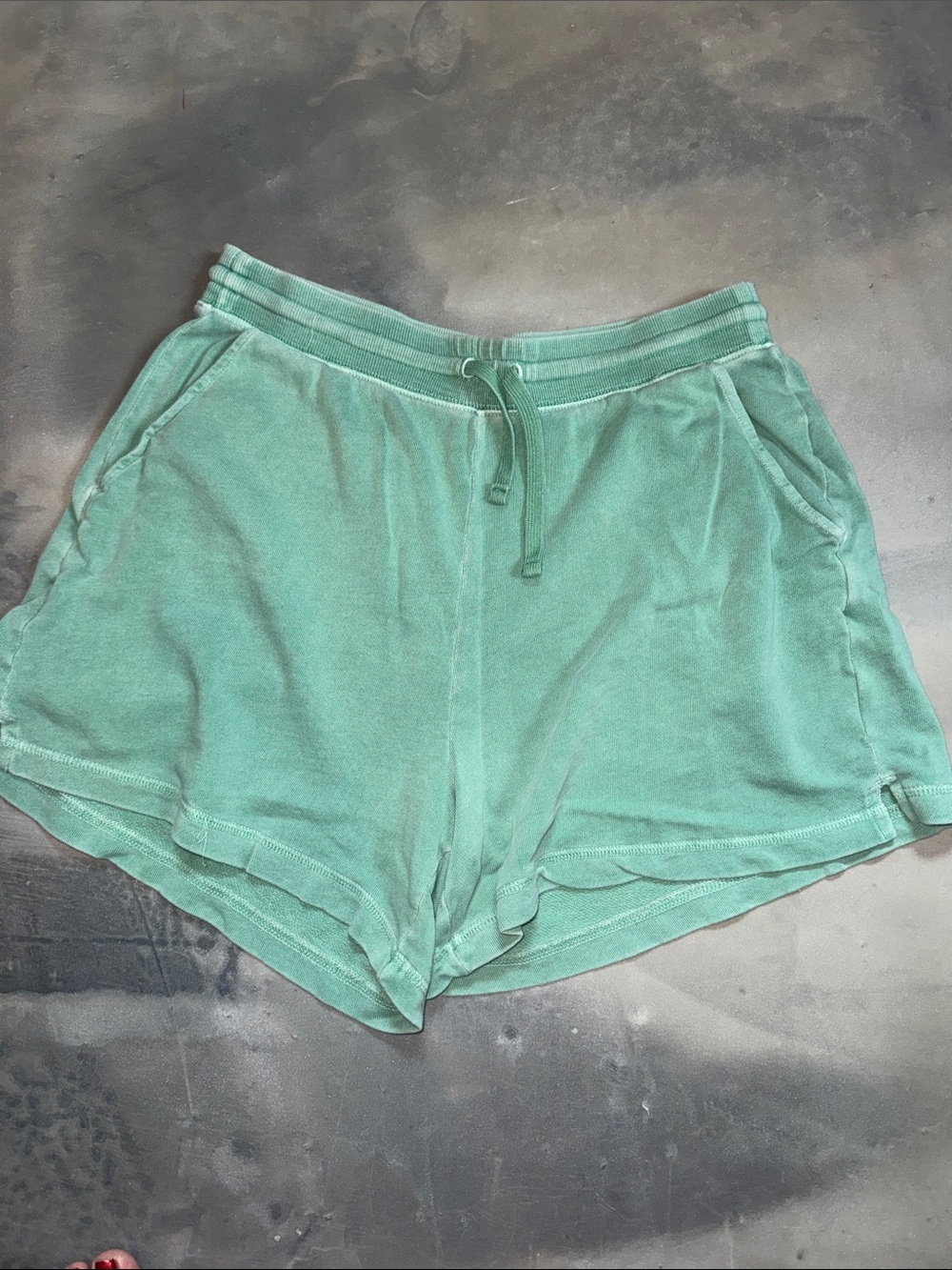 Old Navy Mint Green Vintage Wash Sweat Shorts Womens Medium Lounge Pocket